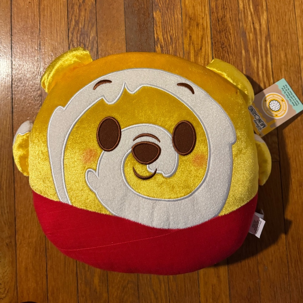 NWT! Disney Winnie The Pooh Honey Cake Munchlings Scented Plush